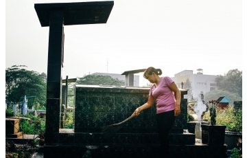 Cuộc sống của những người dân cuối cùng trong nghĩa trang lớn nhất Sài Gòn
