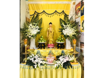 Phong Trang Trí Hoa Tươi Bàn Phật