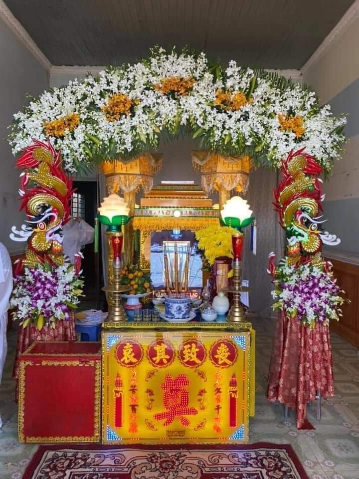Phong Trang Trí Hoa Tươi Bàn Phật